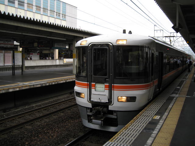 jr-owariichinomiya32.JPG